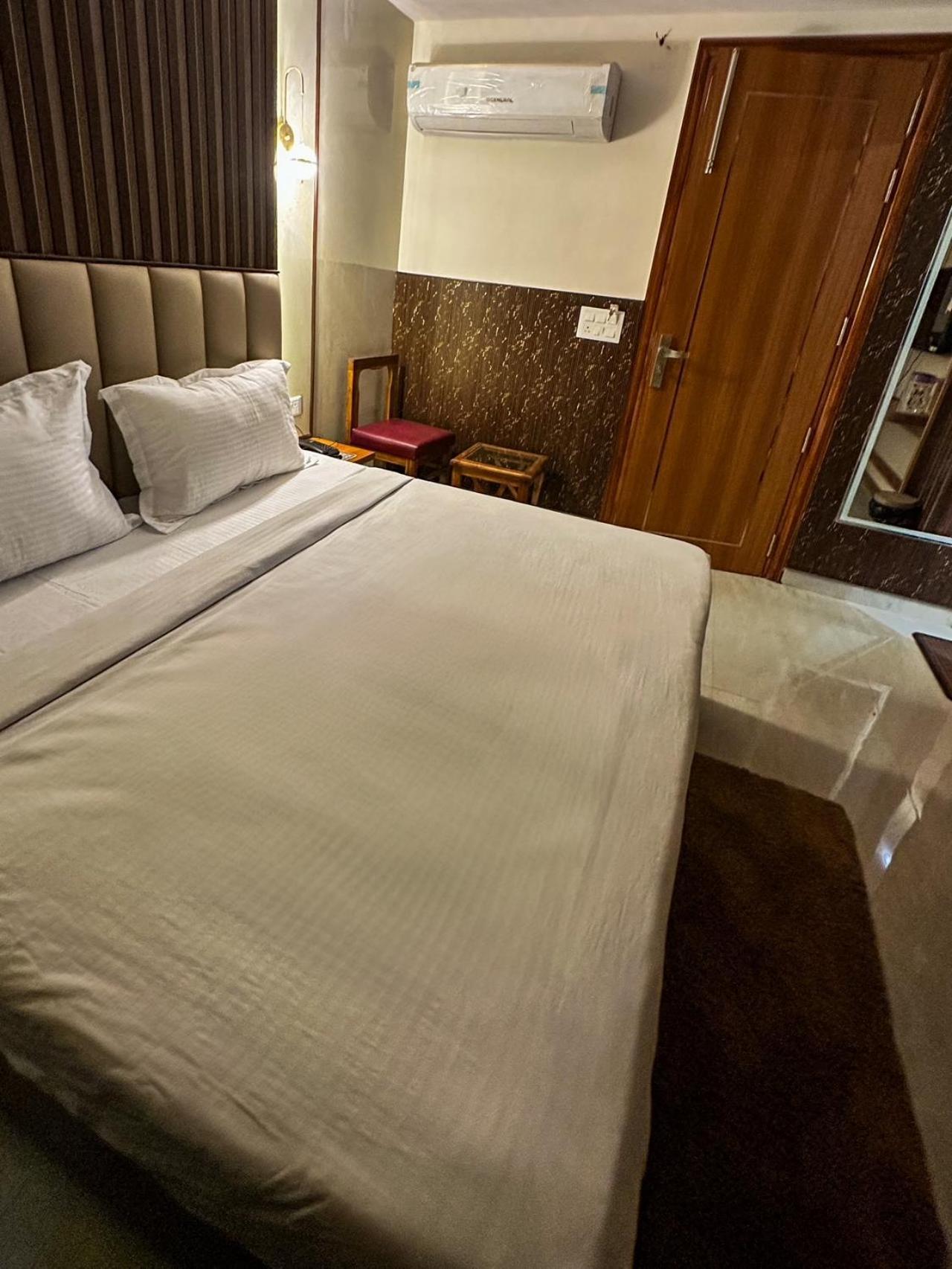 Delhi Delight Premium Bed & Breakfast New Delhi Luaran gambar